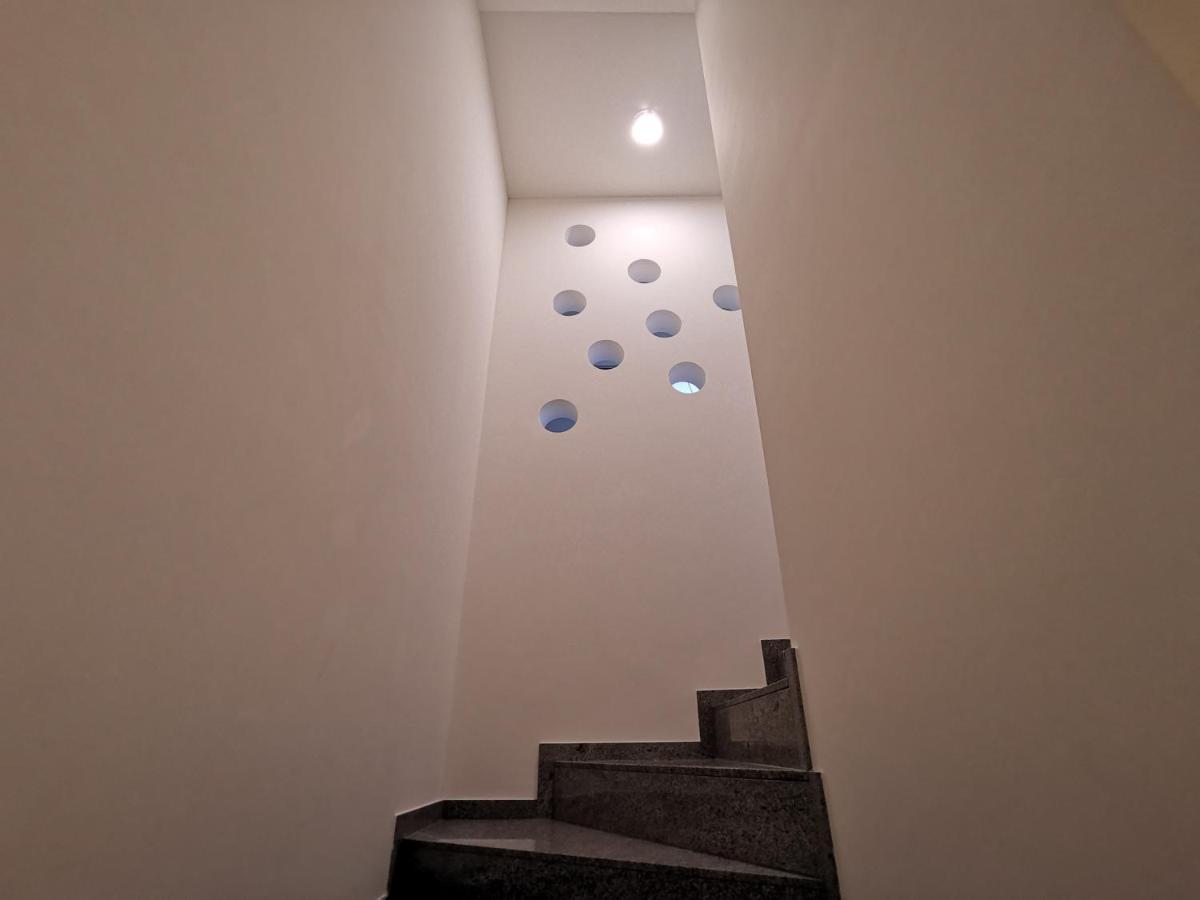 Experience The Loft! Loft 18, Downtown, Near The Lake Free Parking Available Lugano Bagian luar foto